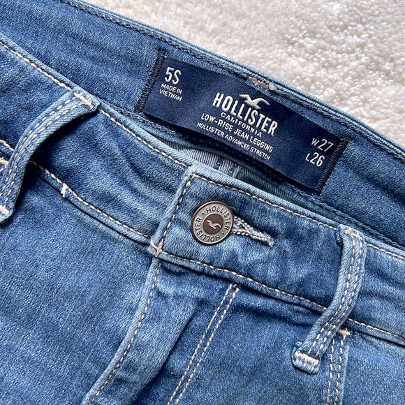 Hollister Distressed Skinny Jeans, size Juniors 5 Short, Low-Rise - Picture 2 of 4